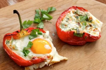 Así se preparan morrones rellenos, la guarnición ideal para el asado