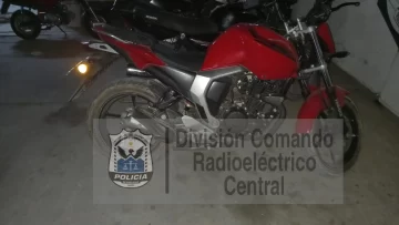 [VIDEO] Policía de civil abatió a un motochorro que le quiso robar