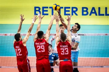 La selección de vóley batalló hasta el final pero no pudo frente a Serbia