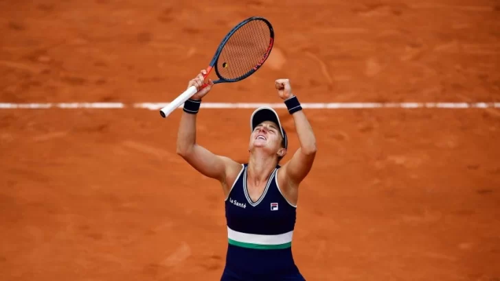 Nadia Podoroska ganó, se metió en semis y hace historia en Roland Garros