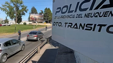 Neuquén restringió el tránsito vehicular en ciudades con transmisión comunitaria de Covid-19