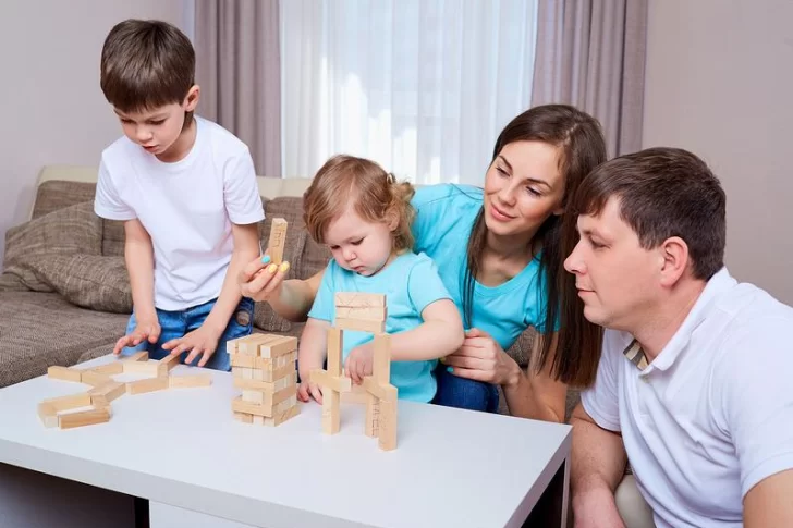 Cuarentena con niños: 70 ideas para jugar dentro de casa