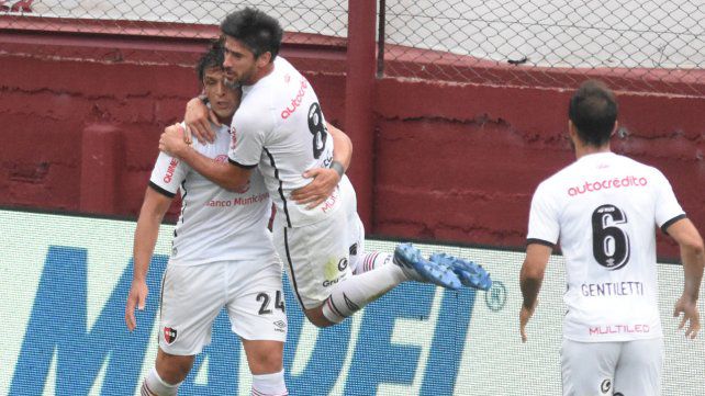 Newell’s goleó a Lanús