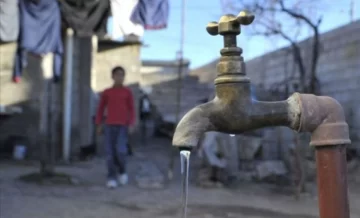 Desde hoy cambia el horario de uso restringido de agua potable: lo que hay que saber