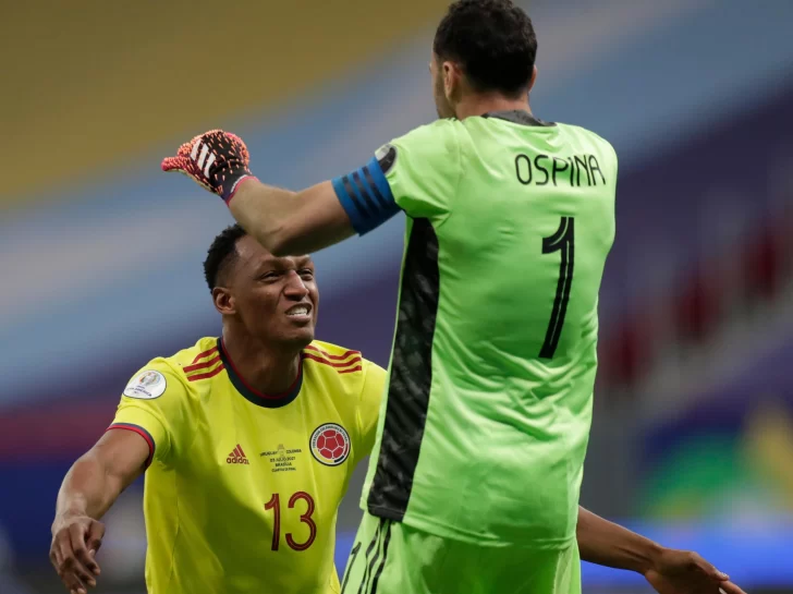 Ospina, el héroe: Colombia superó por penales a  Uruguay y es semifinalista