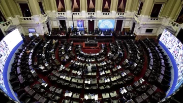 El Congreso sesionó 48 veces, aprobó 65 leyes y recibió a un funcionario cada 29 horas