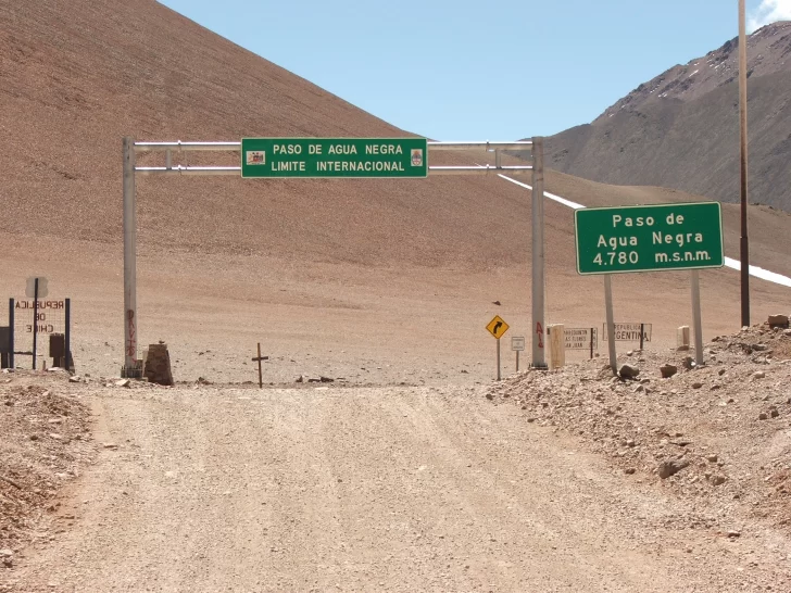 Chile posterga la apertura de fronteras terrestres para extranjeros hasta el 31 de diciembre