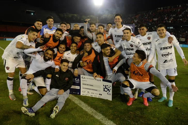 Francisco Álvarez fue titular en el pase de Patronato a octavos de Copa Argentina