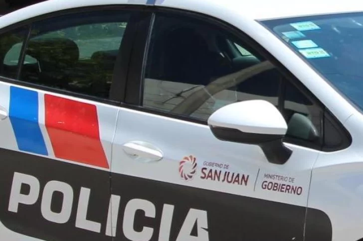 Tres reuniones con 26 personas en total fueron detectadas esta madrugada que violan el DNU