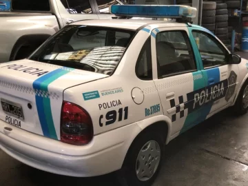 Un policía mató a un motochorro que intentó robarle el auto