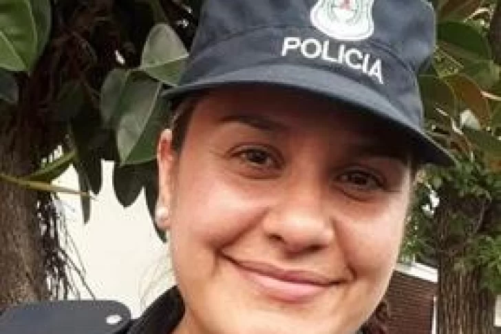 Encontraron a una policía con un disparo en la cabeza y sospechan de su pareja