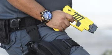 Munisaga: “Evaluamos incorporar  pistolas Taser en grupos especiales de la fuerza”