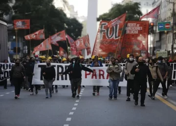 Cuántos beneficiarios de planes sociales tiene cada organización