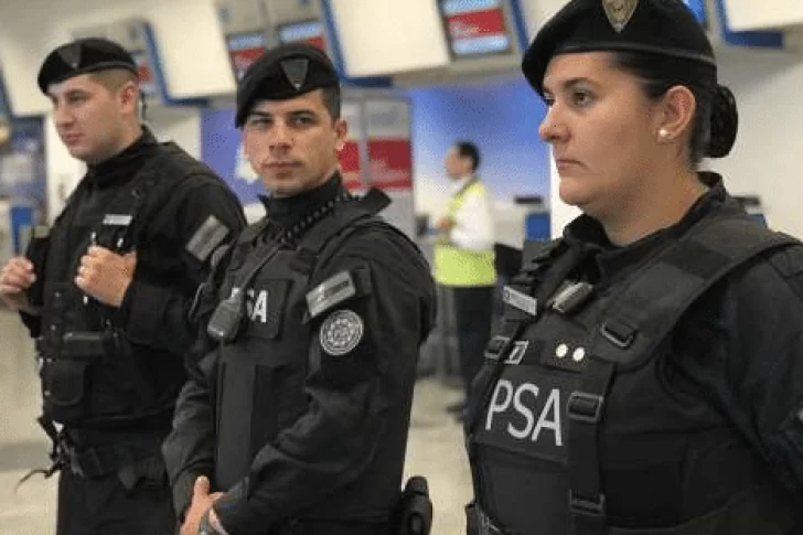 Efectivos de la PSA no podrán usar armas cuando estén fuera de servicio