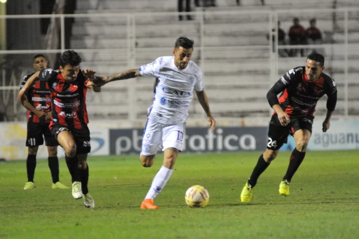 Patronato igualó con Godoy Cruz en el partido de ida de la Copa de la Superliga