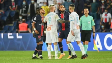 Pelea y cinco rojas en el PSG-Olympique con Benedetto y Paredes involucrados