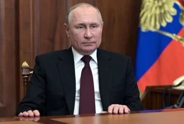 Putin reconoce la independencia de regiones separatistas de Ucrania y aumenta la tensión