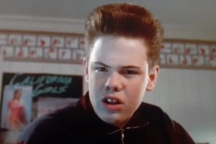 Así está hoy Buzz McCallister, el hermano malo de “Mi pobre angelito”