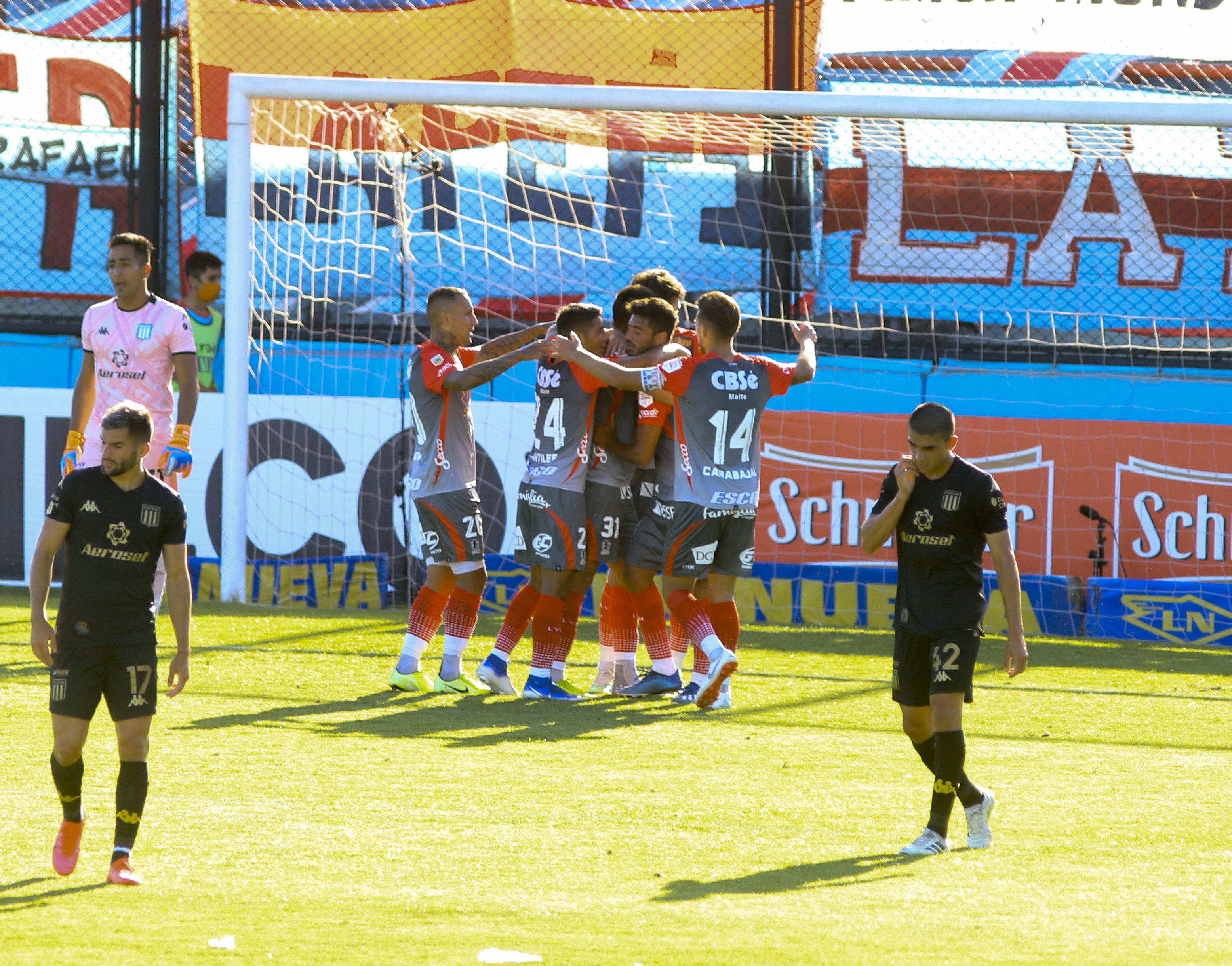 Racing perdió y le permitió a River no depender de nadie si gana en la última fecha