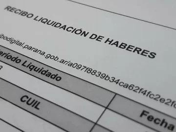 Modificó sus recibos de sueldo para engañar a su ex y abonar una cuota alimentaria más baja