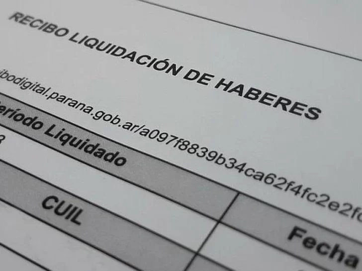 Modificó sus recibos de sueldo para engañar a su ex y abonar una cuota alimentaria más baja