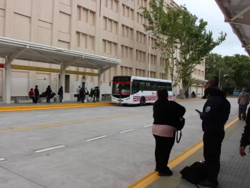 Desde la UTA San Juan indicaron que el retraso en las salidas se debió a que los choferes “se notificaron de la medida de fuerza” de la noche