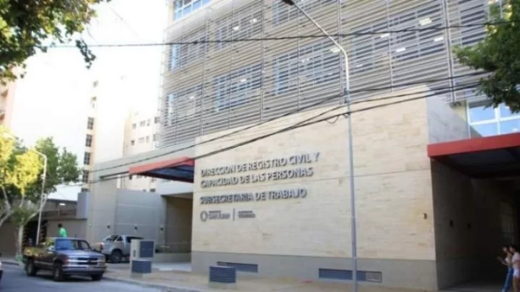 Renunció el director del Registro Civil