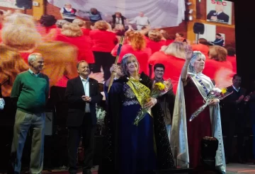 María Mercedes, la rawsina electa como Reina del Adulto Mayor de San Juan