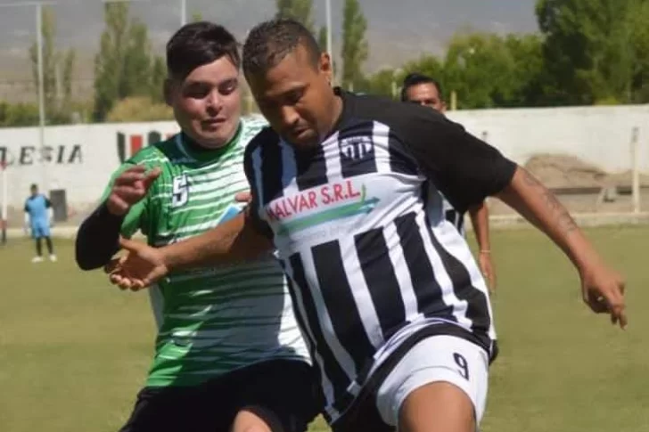 Roberval revolucionó Tudcum: de la playa a la montaña y el cariño de los hinchas