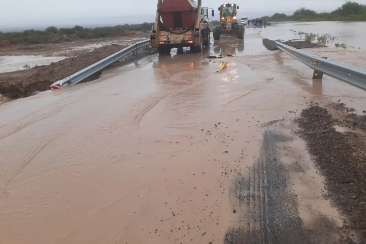 Temporal en San Juan: algunas rutas están cortadas y hay badenes cubiertos por el agua