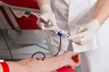 ¿No lo dejaron donar sangre por ser gay?