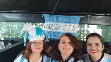 El aliento de 4 sanjuaninos en el fan fest de Sevilla apoyando a la Selección