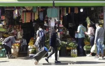 El precio de frutas y verduras tuvo una suba promedio de 11,75% en hipermercados