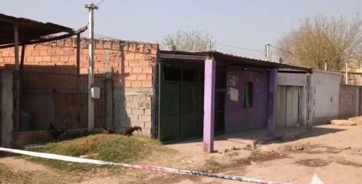 Un hombre discutió con sus vecinos y terminó matando a su pequeña hija