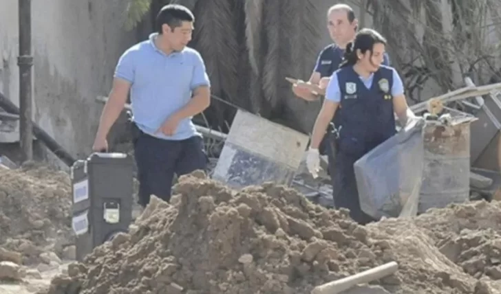 Encuentran una pierna enterrada dentro de una caja en un templo evangélico