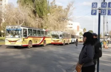 Levantaron el paro de colectivos que estaba anunciado para el lunes