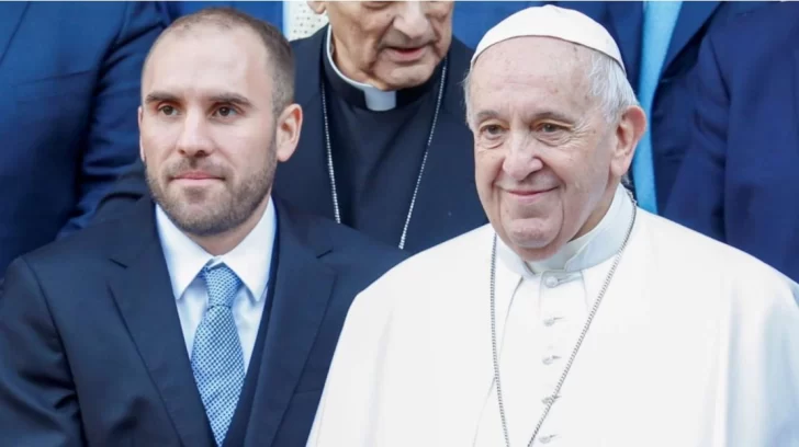 El Papa Francisco recibió a Martín Guzmán en el Vaticano