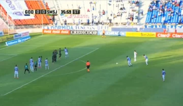 El gol de tiro libre que el “Morro” le hizo a San Martín y eligió como el más lindo de su carrera