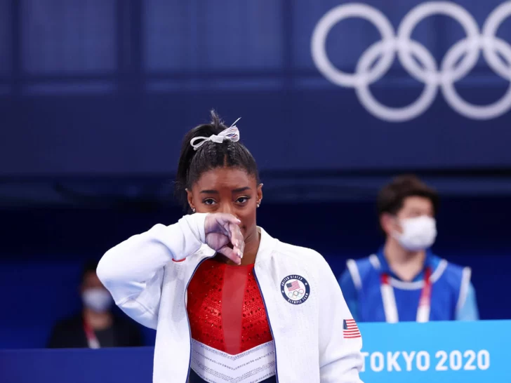 Reemplazaron a Simone Biles en la prueba por equipos de gimnasia artística luego de que se retirara