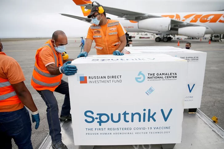Las segundas dosis de Sputnik V que llegan mañana se aplicarán en mayores de 70 y 80 años