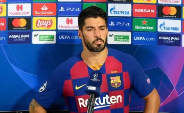 Crisis en el Barcelona: aseguran que Suárez se rebeló ante el nuevo DT y busca seguir en el club