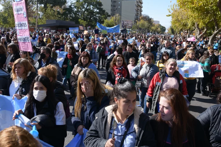 Autoconvocados docentes no asisten hoy a clases, por quinta vez