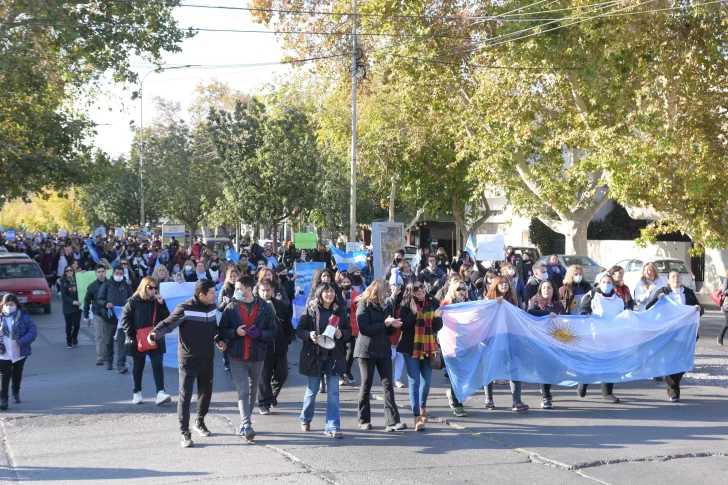 Referentes de autoconvocados niegan que convoquen a supuesta marcha para el domingo