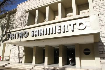 El teatro celebrará sus 40 años con intervenciones artísticas y su historia