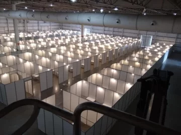 [VIDEO] Así convierten a Tecnópolis en el hospital de campaña más grande del país