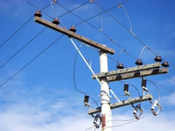 Un corte dejó sin luz a miles de usuarios en varios departamentos