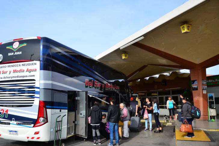 UTA anunció a un paro nacional de los colectivos de larga distancia por 72 horas