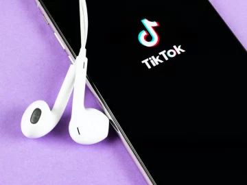 Advierten sobre los peligros de TikTok para los niños