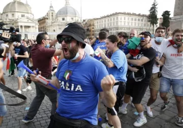 Italia elimina el uso obligatorio de barbijo al aire libre