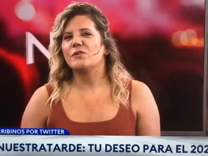 Mandaron un mensaje en chiste al noticiero y salió en pantalla